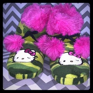 Hello Kitty Fuzzy Slipper Boots